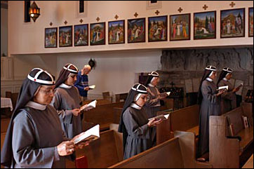 sm_nuns05_prayers.jpg